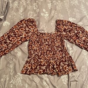 Bubble sleeve American Eagle top